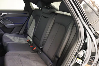 https://vehicle.imgix.net/4250219/4d268c80-e49c-4391-ab69-0eb5b6d6e17d.JPG
