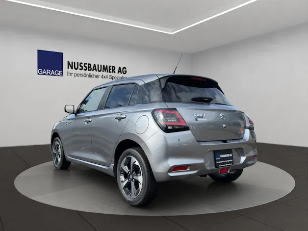 Suzuki Swift 1.2 Sakura Top Hybrid 4x4