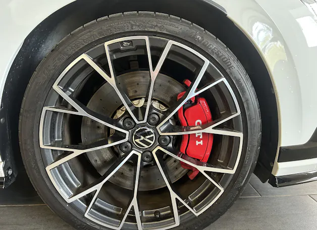 VW Golf VIII 2.0 TSI GTI Clubsport DSG