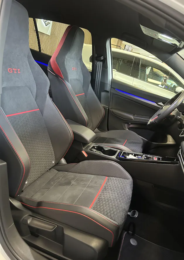 VW Golf VIII 2.0 TSI GTI Clubsport DSG