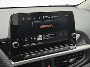 https://vehicle.imgix.net/4250298/ac35bf28-81a4-4869-88f2-73fa2605f4b6.jpg