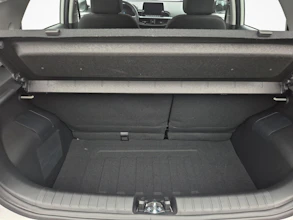 https://vehicle.imgix.net/4250300/25aaf64f-9be3-4850-a0b8-924693037ee9.jpg