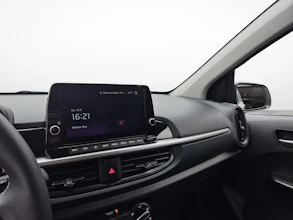 https://vehicle.imgix.net/4250300/8ddf3adf-dbcb-409f-83d4-fe2689e3ddbd.jpg