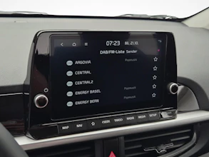 https://vehicle.imgix.net/4250300/e41bbbb7-2635-4e98-a6ec-e08fc69f6044.jpg