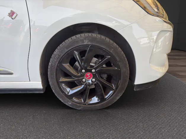 DS 3 1.2 PureTech Performance Line