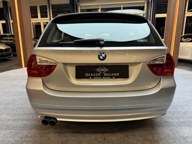 BMW 325i Touring