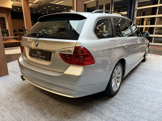 BMW 325i Touring