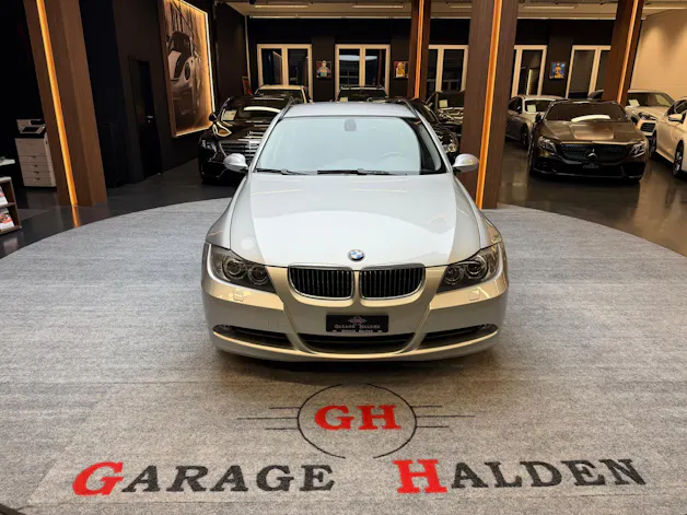 BMW 325i Touring