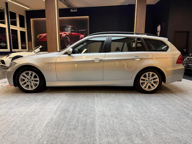 BMW 325i Touring
