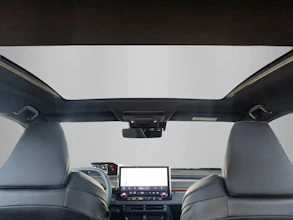 https://vehicle.imgix.net/4250459/a0f80745-8e84-49bd-84e5-10e95a104999.jpg