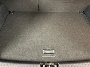 https://vehicle.imgix.net/4250460/5675876a-60bd-4ece-b309-e648b1671f8c.jpg
