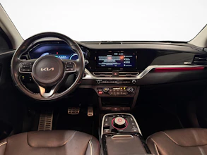 https://vehicle.imgix.net/4250460/fdb25503-02ca-4f41-aa6f-4d5c2336d5d4.jpg