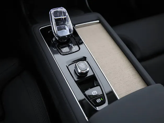 Volvo XC90 2.0 T8 TE Plus Dark eAWD