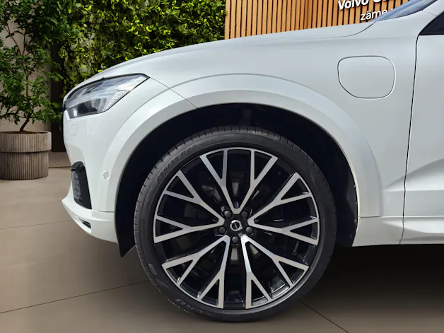 Volvo XC60 2.0 T8 TE R-Design eAWD