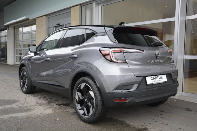Renault Captur 1.8 E-Tech techno