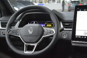 Renault Captur 1.8 E-Tech techno