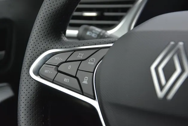 Renault Captur 1.8 E-Tech techno