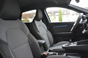 Renault Captur 1.8 E-Tech techno