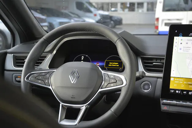 Renault Captur 1.8 E-Tech techno