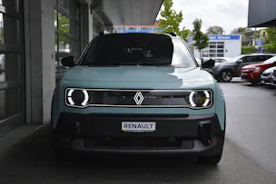 Renault R4 E-Tech Comfort Range iconic