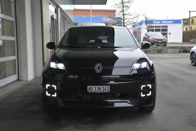 Renault R5 E-Tech Comfort Range Roland Garros