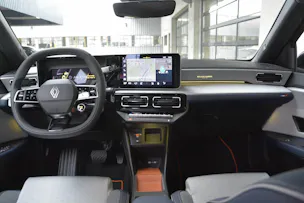 Renault R5 E-Tech Comfort Range Roland Garros