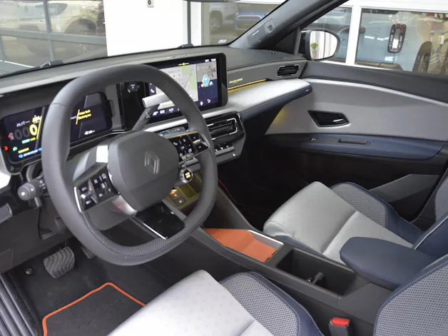 Renault R5 E-Tech Comfort Range Roland Garros