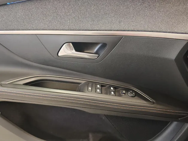 Peugeot 5008 1.6 THP GT Line EAT