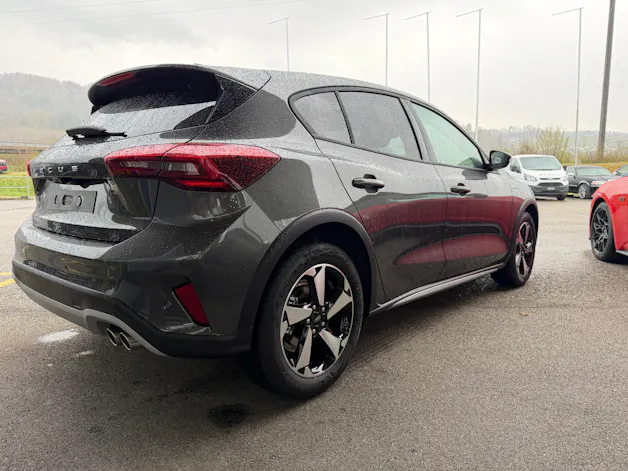 Ford Focus 1.0 MHEV Active X Automat