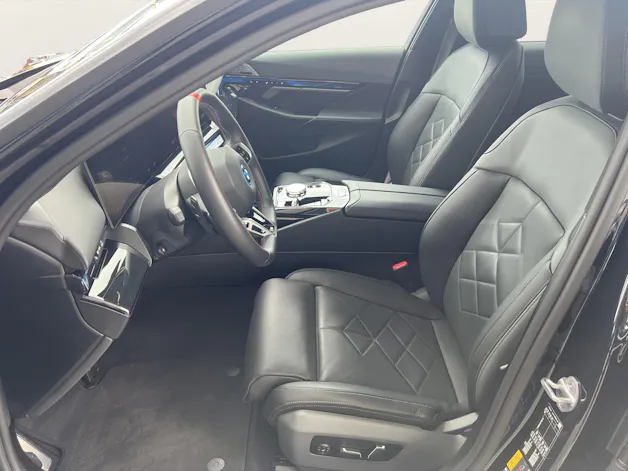 BMW i5 M60 Tour. M Sport Pro