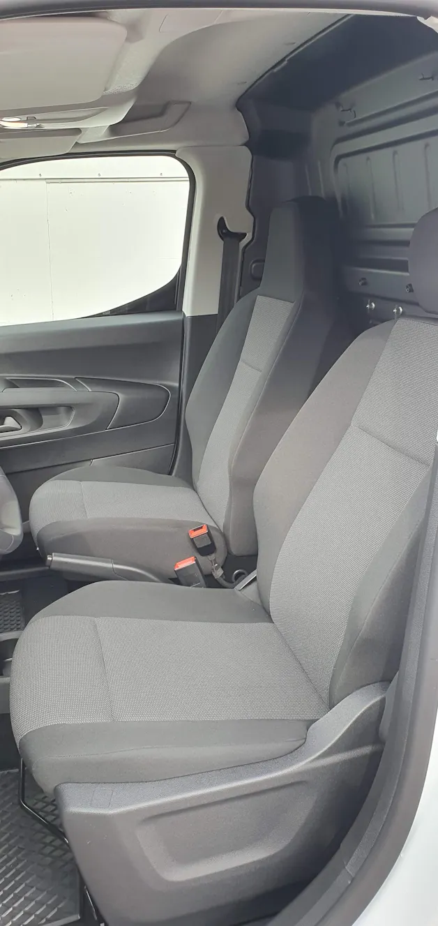 Peugeot Partner stnd. Premium 650kg Helvetia (437)