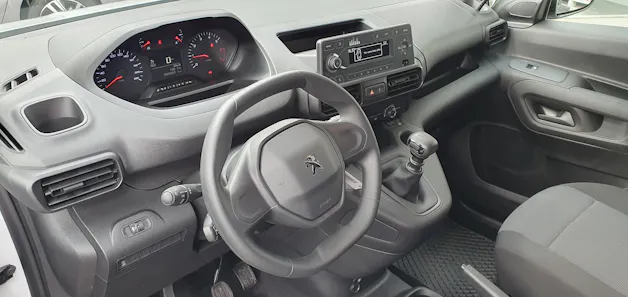 Peugeot Partner stnd. Premium 650kg Helvetia (437)