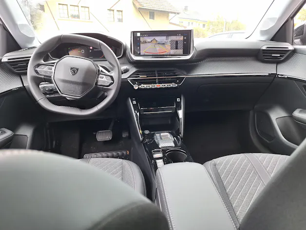 Peugeot e-208 Allure Helvetia (440)