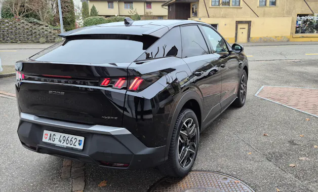 Peugeot 3008 MHEV Allure Helvetia (401)