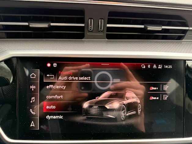 Audi RS6 AVANT 4.0 TFSI QUATTOR *** ASSISTENZPAKET, MATRIX LED & ANHÄNGEKUPPLUNG ***