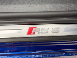 Audi RS6 AVANT 4.0 TFSI QUATTOR *** ASSISTENZPAKET, MATRIX LED & ANHÄNGEKUPPLUNG ***