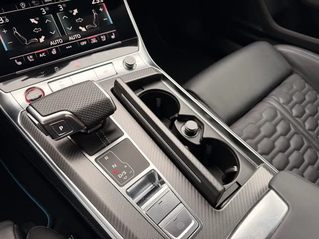 Audi RS6 AVANT 4.0 TFSI QUATTOR *** ASSISTENZPAKET, MATRIX LED & ANHÄNGEKUPPLUNG ***