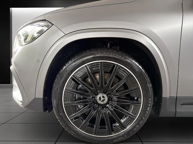 Mercedes-Benz GLA 250 4Matic 8G-DCT Swiss Star