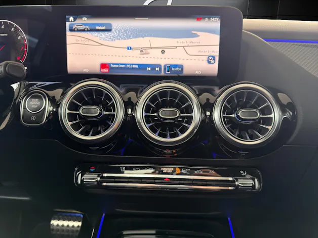 Mercedes-Benz GLA 250 4Matic 8G-DCT Swiss Star