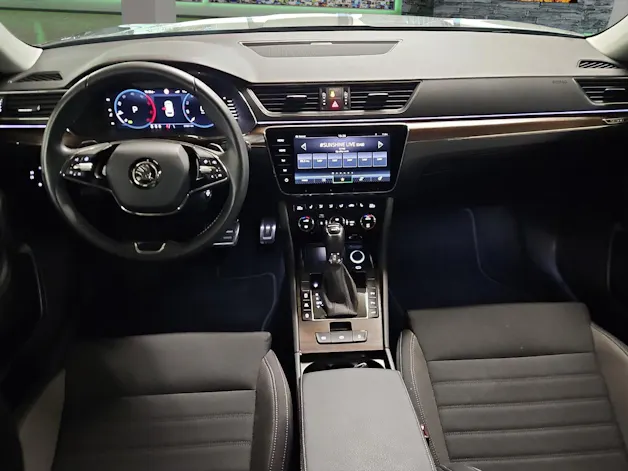 Škoda Superb Combi 2.0 TDi SportLine Light 4x4 DSG