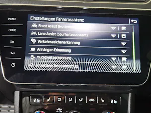 SKODA Superb 2.0 TDi Scout 4x4 DSG