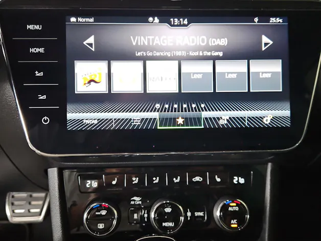 SKODA Superb 2.0 TDi Scout 4x4 DSG