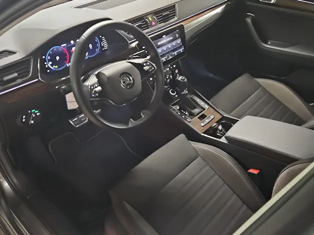 Škoda Superb Combi 2.0 TDi SportLine Light 4x4 DSG