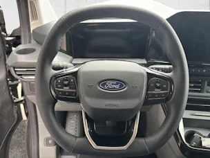 Ford Tourneo C Bus 320 L1 2.0 EcoBlue 170 Titanium X