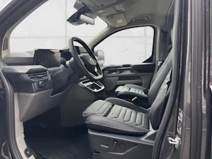 Ford Tourneo C Bus 320 L1 2.0 EcoBlue 170 Titanium X