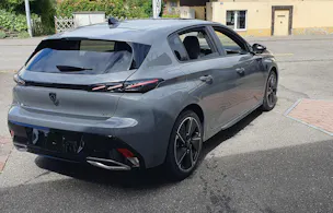 Peugeot E-308 GT Helvetia (402)