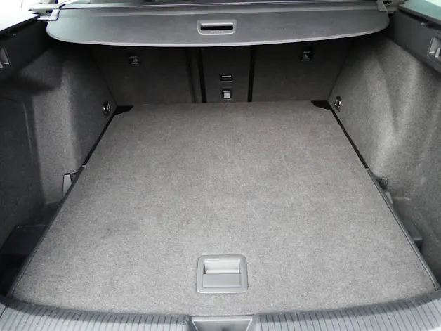VW Golf VIII Variant 1.5 eTSI Life DSG