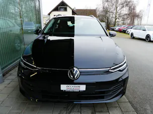 VW Golf VIII Variant 1.5 eTSI Life DSG