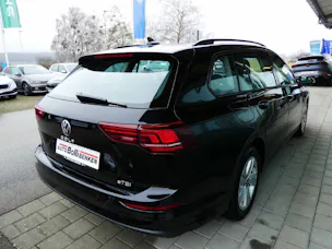VW Golf VIII Variant 1.5 eTSI Life DSG