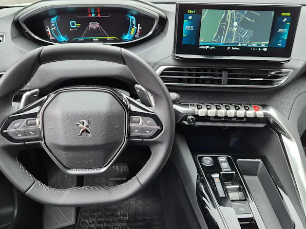 Peugeot 3008 4x4 300PS Allure Pack Helvetia (406)
